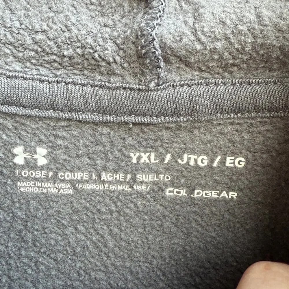 Under Armour Youth XL Black and Gray Camo Hoodie